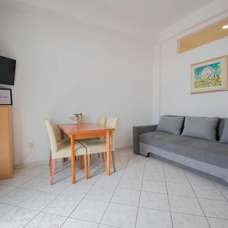Apartments Manuela - Baška Voda Extérieur photo