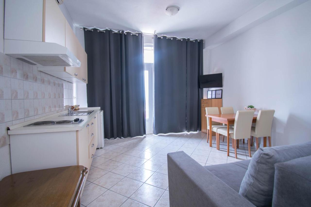 Apartments Manuela - Baška Voda Extérieur photo