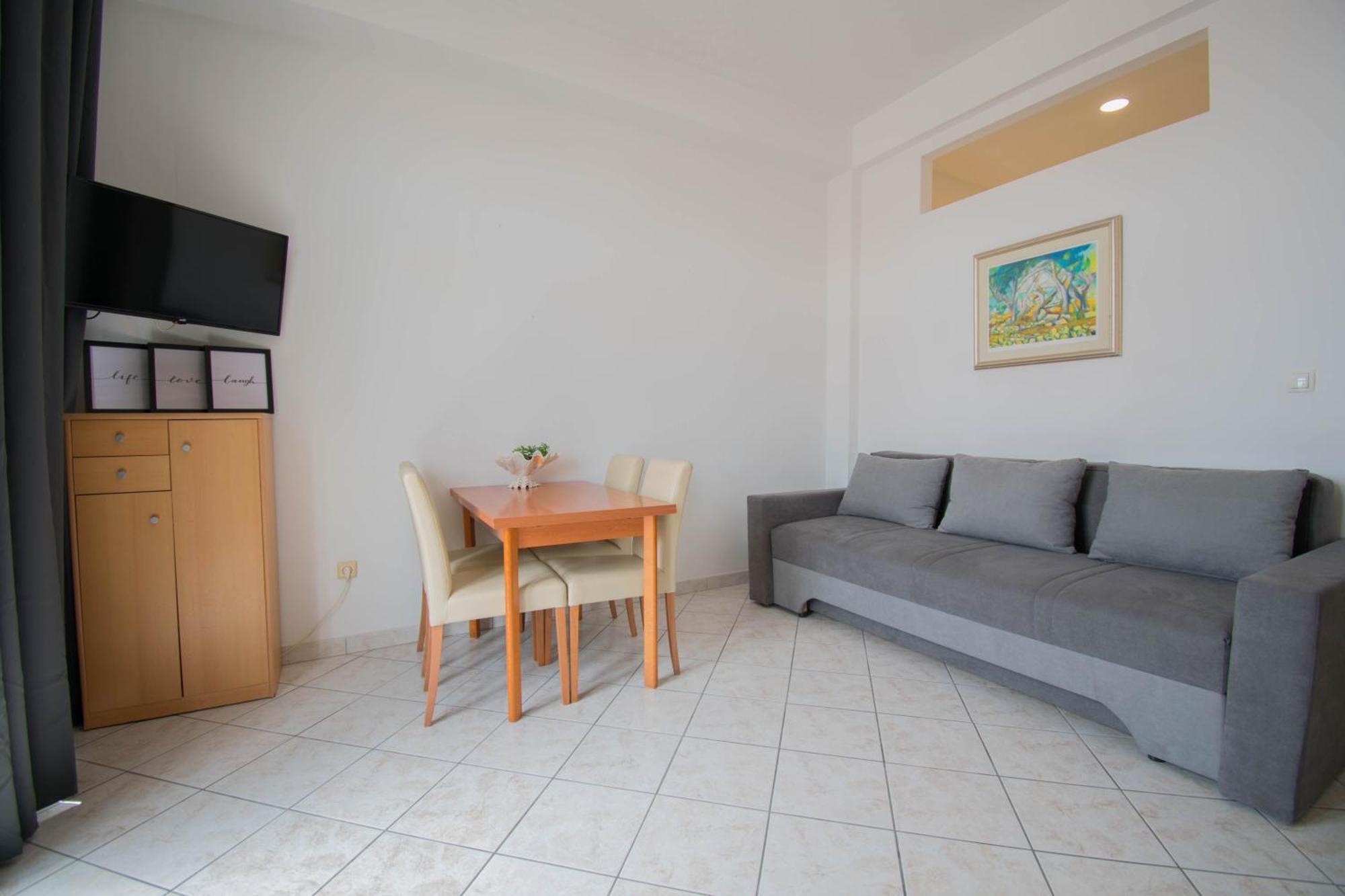 Apartments Manuela - Baška Voda Extérieur photo